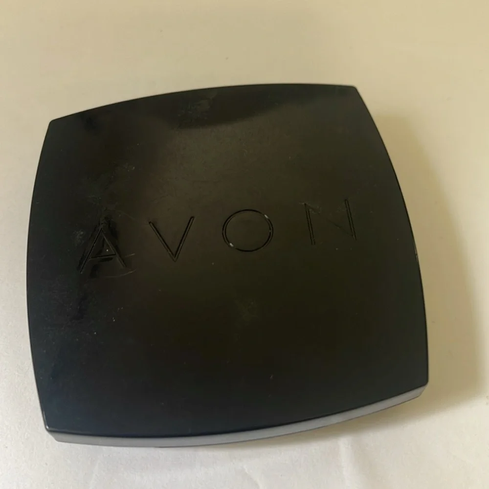 AVON FOUNDATION COMPACT - Picture 3 of 5